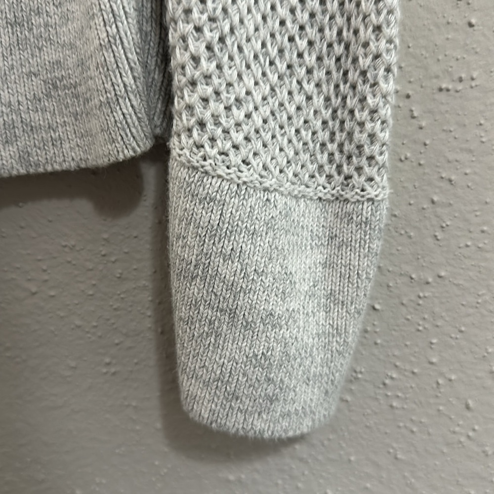 LOFT Sweater Button Back Closure - Picture 3 of 5